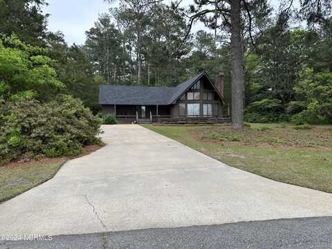 900 Underwood Street, Clinton, NC 28328