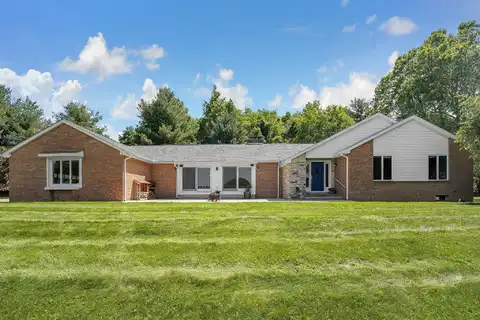 95 Falmouth Road, Granville, OH 43023