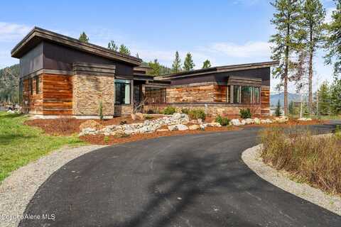 207 Lariat Ct, Sagle, ID 83860