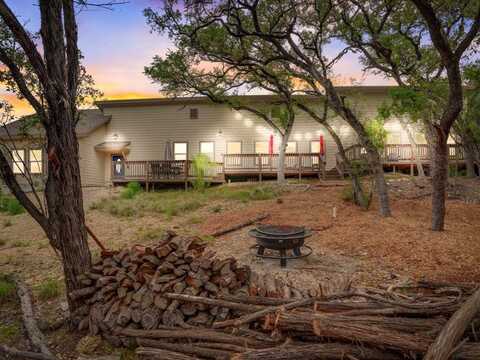 245 Quail Creek Ln, Lakehills, TX 78063