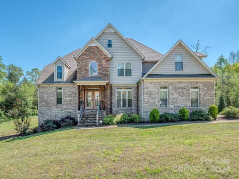 1896 Lynmore Drive, Sherrills Ford, NC 28673