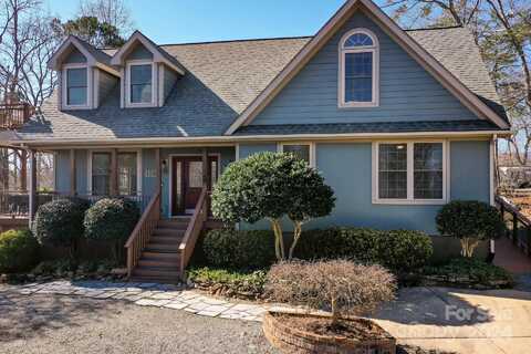 158 Pearson Circle, Lake Lure, NC 28746