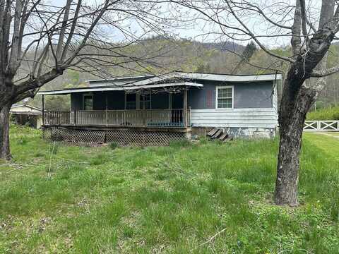 20149 Hwy 38, Evarts, KY 40828