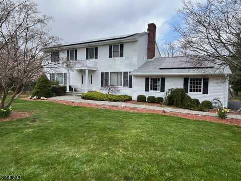 8 Telfer Dr, Vernon, NJ 07418