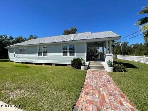 524 Main Street, Bay Saint Louis, MS 39520