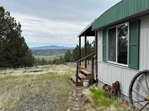 12140 NW McCoin Road, Prineville, OR 97754