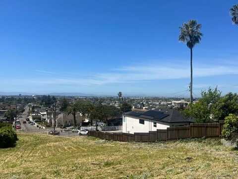 2900 Parker AVE, OAKLAND, CA 94605