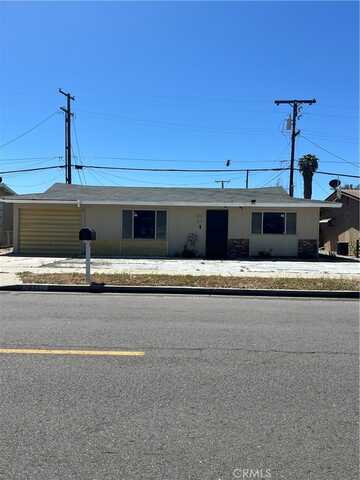 221 W Mayberry Avenue, Hemet, CA 92543