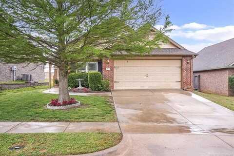 13311 S 21st Place, Bixby, OK 74008