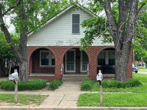 743 N Buffalo Avenue, Cleburne, TX 76033