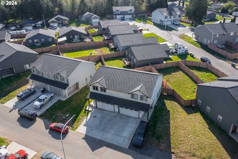 213 OAK ST, Winlock, WA 98596