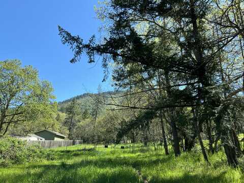 2229 Hamilton Lane, Grants Pass, OR 97527