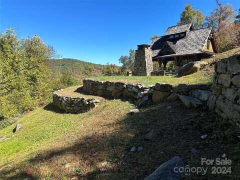 2672 Pilot Knob Road, Glenville, NC 28736