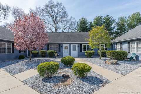 22 Plymouth Court, Clinton, CT 06413
