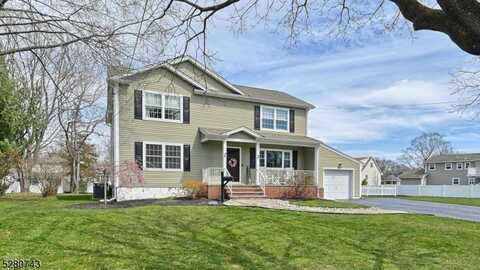 4 Baxter Pl, Pequannock, NJ 07440