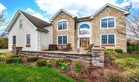 21 Scenic Hills Dr, Blairstown, NJ 07825