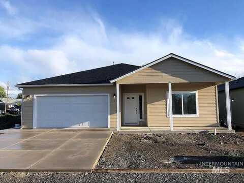 3207 Blackhawk Ct, Lewiston, ID 83501