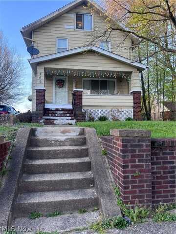 269 E Tuscarawas Avenue, Barberton, OH 44203