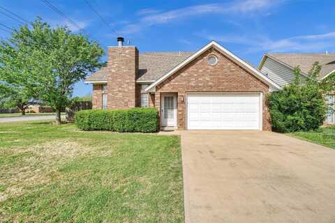 2801 Shiloh Lane, Altus, OK 73521