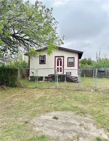 600 S S. Rachal St, Sinton, TX 78387