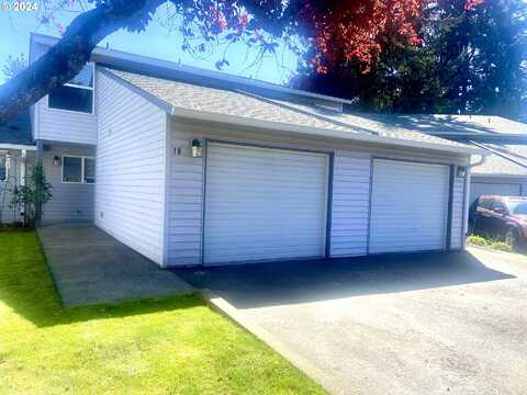 5301 PLOMONDON ST, Vancouver, WA 98661