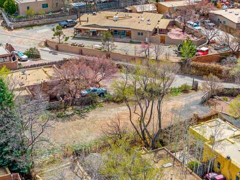 425 Camino Don Miguel, Santa Fe, NM 87505