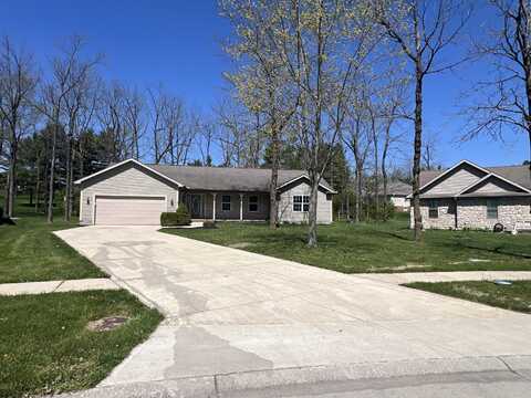 1409 White Pines Drive, Bellefontaine, OH 43311