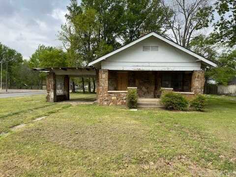 1704 S Main Street, Stuttgart, AR 72160