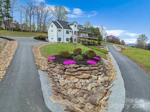 1296 Chestnut Gap Road, Hendersonville, NC 28792