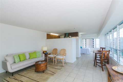 2525 Date Street, Honolulu, HI 96826