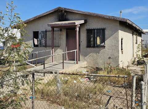 211 W Sherman St, Calexico, CA 92231