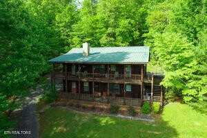 4041 Wears Cove Rd, Sevierville, TN 37862