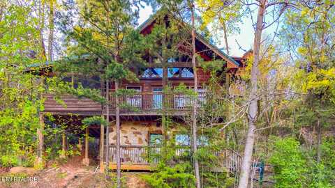 1609 Misty Hollow Way, Gatlinburg, TN 37738