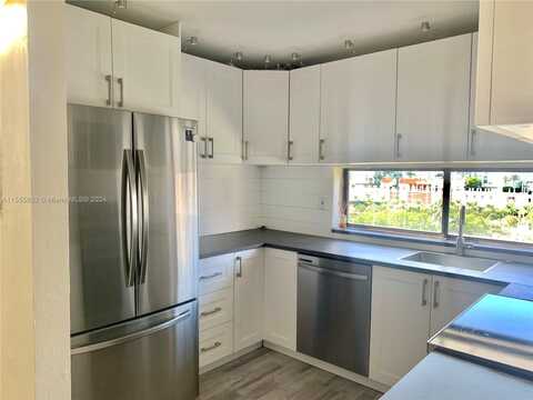 17011 N Bay Rd, Sunny Isles Beach, FL 33160