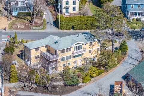 15 Sea Street, Camden, ME 04843