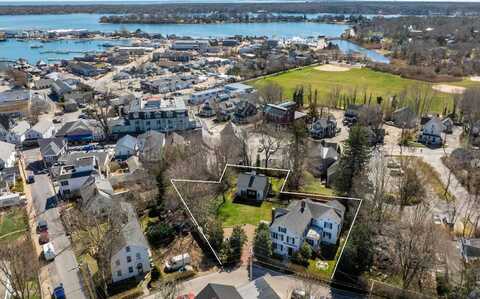 49 William Street, Vineyard Haven, MA 02568