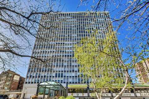 444 W Fullerton Parkway, Chicago, IL 60614