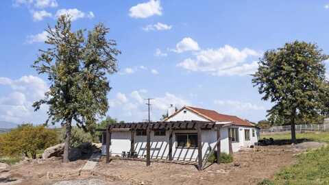 17045 El Sol Road, Ramona, CA 92065