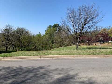 S Braden Avenue, Tulsa, OK 74136