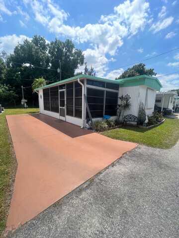 17881 N. Tamiami TRL, North Fort Myers, FL 33903