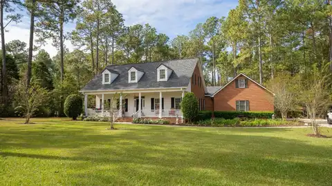 135 SouthLake Drive, Moultrie, GA 31768