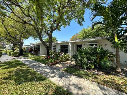 7211 E Oakridge Circle, Lake Worth, FL 33462