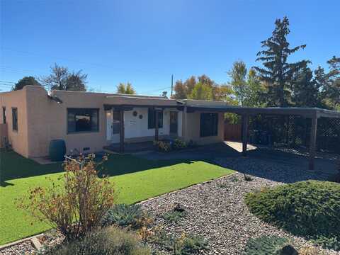 1814 Kiva Road, Santa Fe, NM 87505