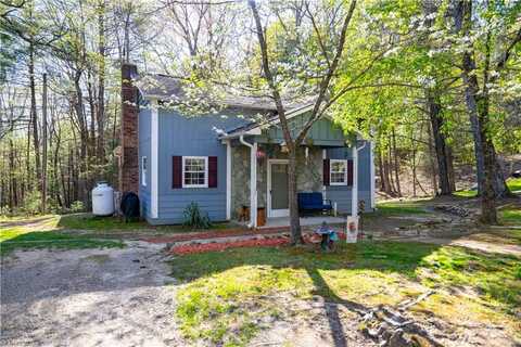 282 Griffith Lane, Glade Valley, NC 28627