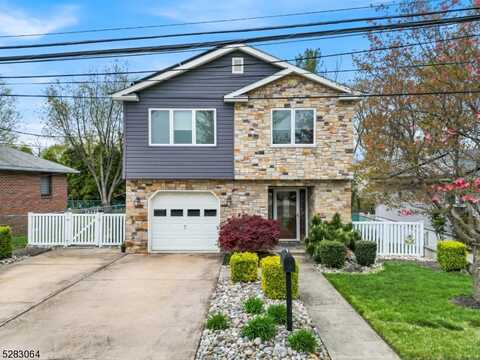 150 Manor St, Sayreville, NJ 08879