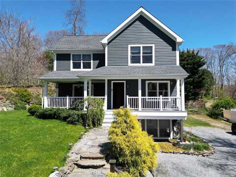 134 Oak Drive, Calverton, NY 11933