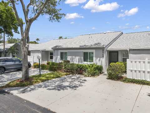 8909 Sunnywood Place, Boca Raton, FL 33496