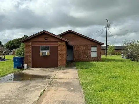 Pine Avenue, Prairie View, TX 77445