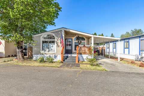 345 Beechwood Drive, Grants Pass, OR 97526