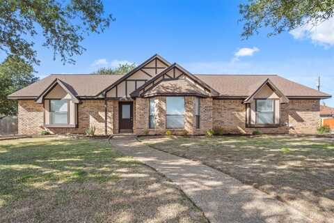 1201 Radisson Drive, Hewitt, TX 76643